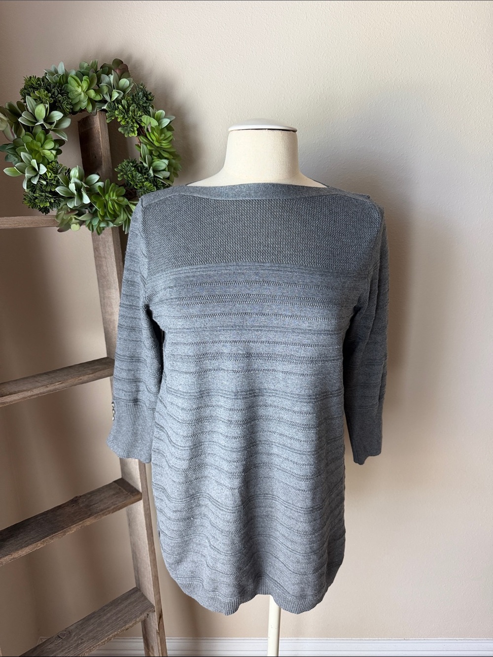Apt 9 grey knit lightweight sweater